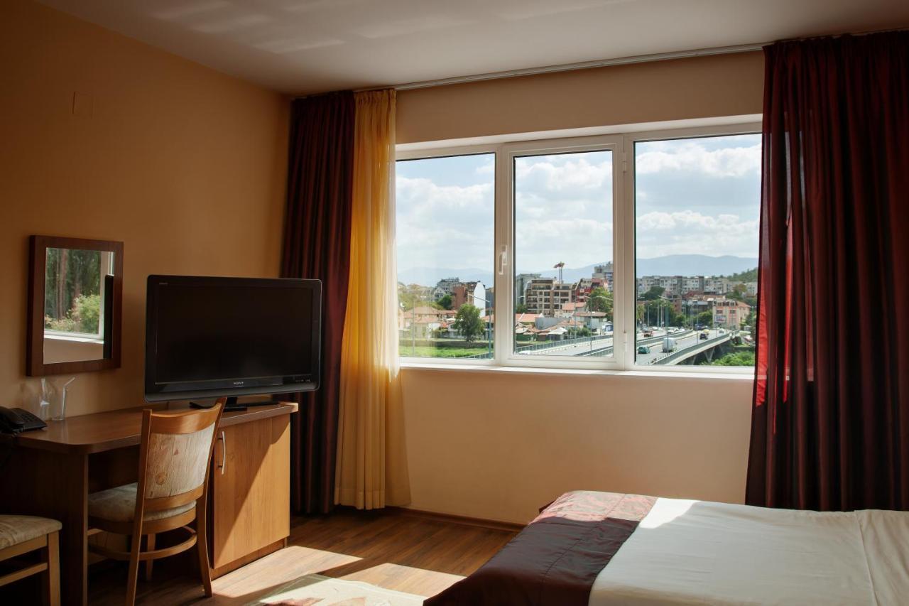 Family Hotel Gerdjika Plovdiv Exteriör bild