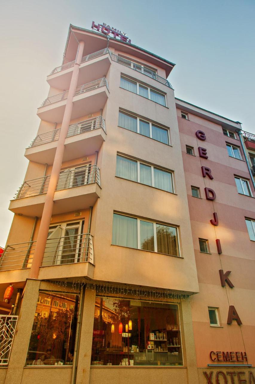 Family Hotel Gerdjika Plovdiv Exteriör bild