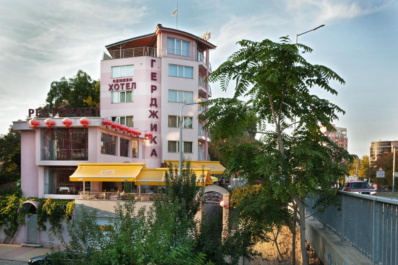 Family Hotel Gerdjika Plovdiv Exteriör bild